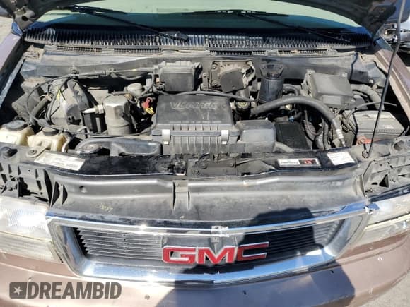 ✅ 1998 GMC Safari Cargo • VIN: 1GTDM19W1WB508025 • Lot: 65167245. Listed on Copart with 618,078 mi. Free auction sales archive from the USA and detailed vehicle history report at DreamBid. Image 12.