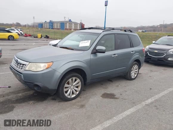 ✅ 2012 Subaru Forester X Premium • VIN: JF2SHADCXCH446983 • Лот: 43751859. Опубликован ранее на IAAI с пробегом 139 380 миль. Бесплатный доступ к архиву аукционных продаж из США и подробный отчёт об истории автомобиля на DreamBid. Изображение 2.