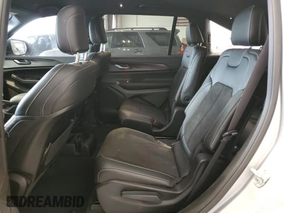 ✅ 2023 Jeep Grand Cherokee Laredo • VIN: 1C4RJKAG7P8854748 • Lot: 70170685. Listed on Copart with 25,719 mi. Free auction sales archive from the USA and detailed vehicle history report at DreamBid. Image 11.