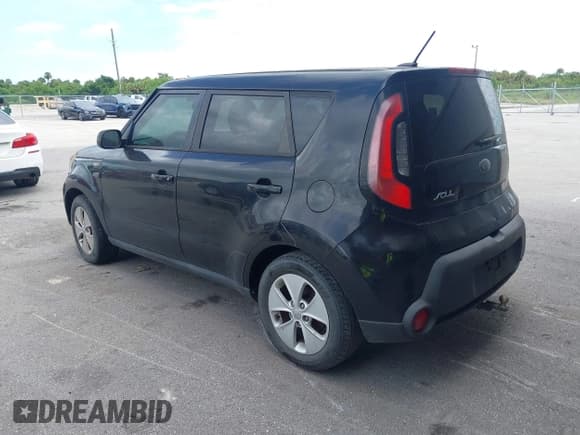 ✅ 2014 Kia Soul • VIN: KNDJN2A2XE7087583 • Lot: 43136536. Listed on IAAI with 231,402 mi. Free auction sales archive from the USA and detailed vehicle history report at DreamBid. Image 3.