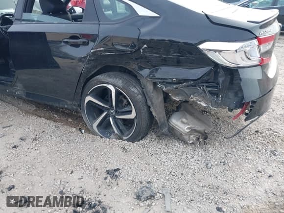 ✅ 2020 Honda Accord Sport • VIN: 1HGCV1F37LA140052 • Лот: 43633896. Опубликован ранее на IAAI с пробегом 76 138 миль. Бесплатный доступ к архиву аукционных продаж из США и подробный отчёт об истории автомобиля на DreamBid. Изображение 6.