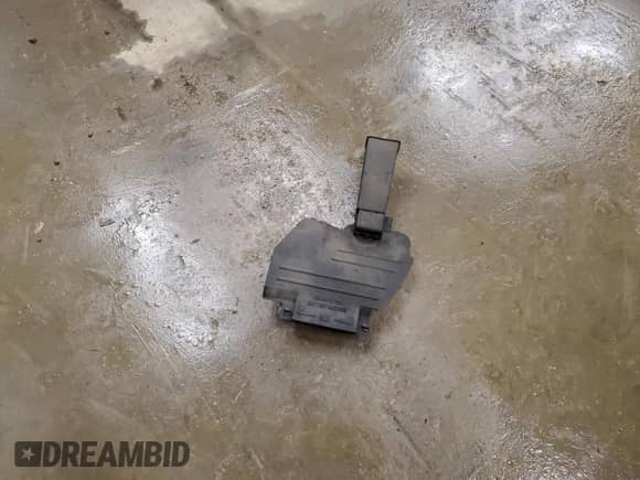 2007 Dodge Caliber R/T с VIN 1B3HE78KX7D153184, выставлен на аукционе Copart как лот 78024514 с пробегом 75 222 миль миль и Списание • Salvage title. История ставок и продаж доступна на DreamBid. Изображение 13.