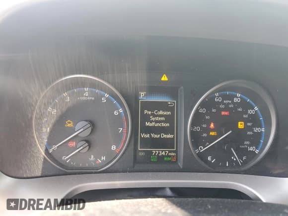 ✅ 2018 Toyota RAV4 XLE • VIN: JTMWFREV1JD126296 • Lot: 50650045. Listed on Copart with 77,347 mi. Free auction sales archive from the USA and detailed vehicle history report at DreamBid. Image 9.