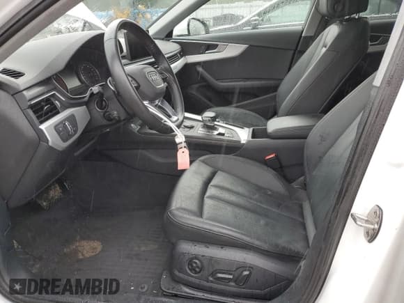 ✅ 2018 Audi allroad A4 Premium • VIN: WA17NAF49JA177202 • Lot: 62420854. Wystawiony na Copart z przebiegiem 83 200 mil. Bezpłatny archiwum sprzedaży aukcyjnych z USA i szczegółowy raport historii pojazdu na DreamBid. Zdjęcie 7.