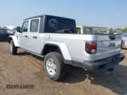 ✅ 2023 Jeep Gladiator Sport S • VIN: 1C6HJTAG2PL528412 • Лот: 42478572. Опубликован ранее на IAAI с пробегом 47 657 миль. Бесплатный доступ к архиву аукционных продаж из США и подробный отчёт об истории автомобиля на DreamBid. Изображение 3.