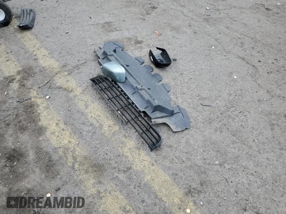 ✅ 2006 Mercury Milan • VIN: 3MEFM07116R619338 • Лот: 79354494. Опубликован ранее на Copart с пробегом Не указан. Бесплатный доступ к архиву аукционных продаж из США и подробный отчёт об истории автомобиля на DreamBid. Изображение 12.