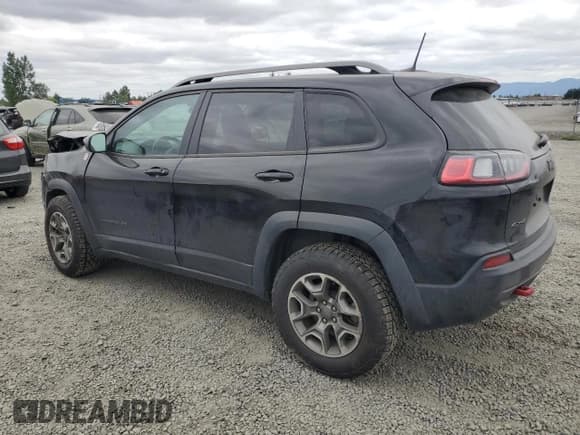 ✅ 2020 Jeep Cherokee Trailhawk Elite • VIN: 1C4PJMBX7LD517547 • Lot: 60236935. Listed on Copart with 64,464 mi. Free auction sales archive from the USA and detailed vehicle history report at DreamBid. Image 2.