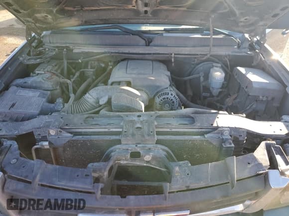 ✅ 2010 GMC Sierra 1500 • VIN: 3GTXKVE26AG101850 • Lot: 82770984. Wystawiony na Copart z przebiegiem 175 714 mil. Bezpłatny archiwum sprzedaży aukcyjnych z USA i szczegółowy raport historii pojazdu na DreamBid. Zdjęcie 11.