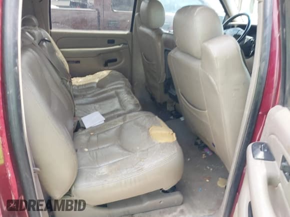 ✅ 2005 Chevrolet Suburban LT • VIN: 3GNEC16ZX5G269433 • Lot: 42991058. Listed on IAAI with 203,110 mi. Free auction sales archive from the USA and detailed vehicle history report at DreamBid. Image 8.