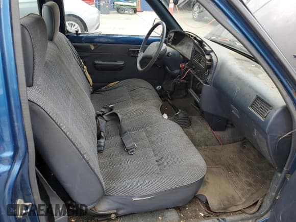 ✅ 1993 Toyota Pickup • VIN: 4TARN81A2PZ138011 • Lot: 70719445. Listed on Copart with 260,216 mi. Free auction sales archive from the USA and detailed vehicle history report at DreamBid. Image 7.