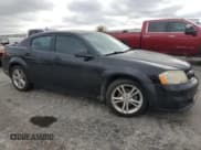 ✅ 2014 Dodge Avenger SE • VIN: 1C3CDZAB5EN228709 • Лот: 79458584. Опубликован ранее на Copart с пробегом 168 882 миль. Бесплатный доступ к архиву аукционных продаж из США и подробный отчёт об истории автомобиля на DreamBid. Изображение 4.