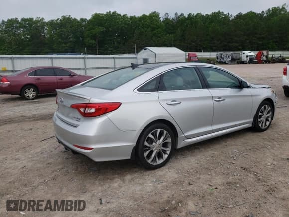 ✅ 2015 Hyundai Sonata Sport • VIN: 5NPE34AB9FH152584 • Lot: 51473073. Listed on Copart with 33,227 mi. Free auction sales archive from the USA and detailed vehicle history report at DreamBid. Image 3.
