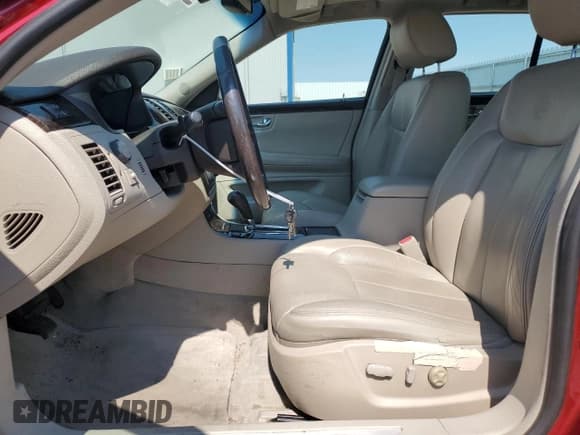 ✅ 2008 Cadillac DTS 1SA • VIN: 1G6KD57Y08U103240 • Lot: 68179595. Listed on Copart with 73,917 mi. Free auction sales archive from the USA and detailed vehicle history report at DreamBid. Image 7.