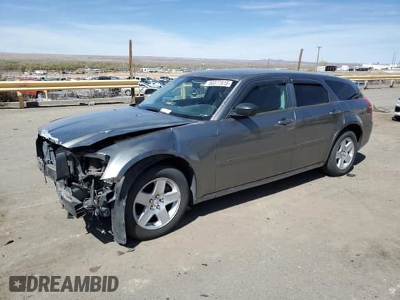 ✅ 2005 Dodge Magnum SE • VIN: 2D4FV48V55H529632 • Lot: 50377515. Wystawiony na Copart z przebiegiem 91 739 mil. Bezpłatny archiwum sprzedaży aukcyjnych z USA i szczegółowy raport historii pojazdu na DreamBid. Zdjęcie 1.