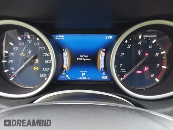 ✅ 2019 Maserati Ghibli • VIN: ZAM57XSA4K1325856 • Lot: 43358143. Wystawiony na IAAI z przebiegiem 44 410 mil. Bezpłatny archiwum sprzedaży aukcyjnych z USA i szczegółowy raport historii pojazdu na DreamBid. Zdjęcie 7.