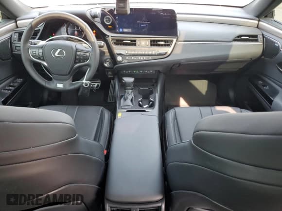 ✅ 2024 Lexus ES 350 F Sport • VIN: 58AJZ1B17RU180321 • Lot: 71862905. Wystawiony na Copart z przebiegiem 7 318 mil. Bezpłatny archiwum sprzedaży aukcyjnych z USA i szczegółowy raport historii pojazdu na DreamBid. Zdjęcie 8.