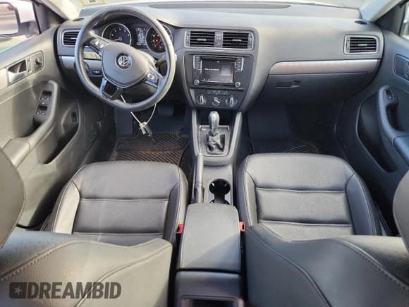 ✅ 2017 Volkswagen Jetta SE • VIN: 3VWDB7AJ1HM321269 • Lot: 91262325. Listed on Copart with 30,278 mi. Free auction sales archive from the USA and detailed vehicle history report at DreamBid. Image 8.