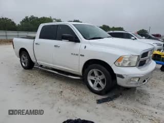 ✅ 2010 Dodge 1500 Sport • VIN: 1D7RB1CT9AS203445 • Lot: 52306994. Wystawiony na Copart z przebiegiem 235 416 mil. Bezpłatny archiwum sprzedaży aukcyjnych z USA i szczegółowy raport historii pojazdu na DreamBid. Zdjęcie 4.