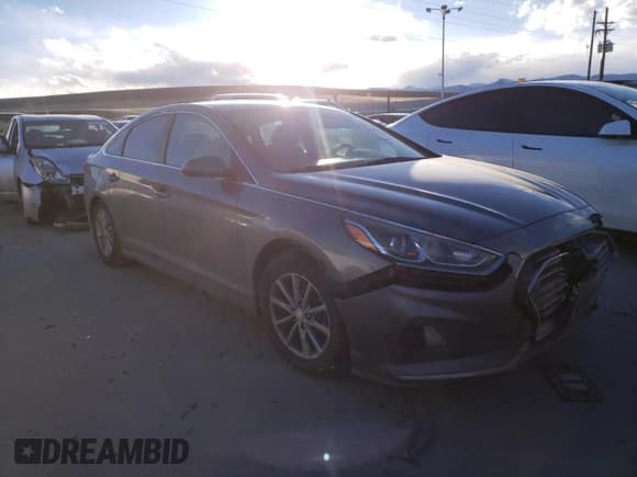 ✅ 2018 Hyundai Sonata SE • VIN: 5NPE24AF5JH611902 • Lot: 43055603. Listed on Copart with 63,147 mi. Free auction sales archive from the USA and detailed vehicle history report at DreamBid. Image 4.
