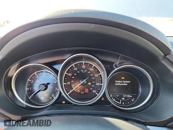 ✅ 2020 Mazda CX-5 Touring • VIN: JM3KFBCM8L1810080 • Lot: 90259945. Wystawiony na Copart z przebiegiem 57 139 mil. Bezpłatny archiwum sprzedaży aukcyjnych z USA i szczegółowy raport historii pojazdu na DreamBid. Zdjęcie 9.