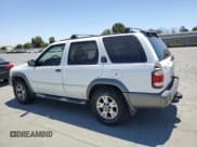 ✅ 2001 Nissan Pathfinder SE • VIN: JN8DR09Y01W576304 • Lot: 61648025. Wystawiony na Copart z przebiegiem 216 016 mil. Bezpłatny archiwum sprzedaży aukcyjnych z USA i szczegółowy raport historii pojazdu na DreamBid. Zdjęcie 2.