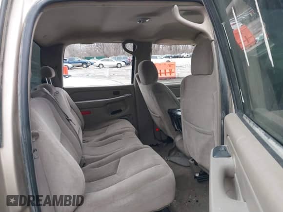 2006 Chevrolet Silverado 1500 LT1 z VIN 2GCEK13T261211113, wystawiony jako IAAI lot #41541256 z przebiegiem 241 415 mil mil oraz . Historia ofert i sprzedaży dostępna na DreamBid. Obrazek 8.