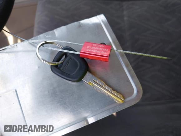 ✅ 2004 Isuzu Rodeo S • VIN: 4S2CK58YX44311680 • Lot: 42476361. Listed on IAAI with 154,693 mi. Free auction sales archive from the USA and detailed vehicle history report at DreamBid. Image 11.