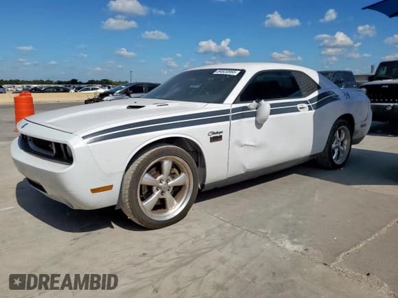 ✅ 2010 Dodge Challenger R/T Classic • VIN: 2B3CJ5DT5AH265314 • Lot: 84920985. Listed on Copart with 168,081 mi. Free auction sales archive from the USA and detailed vehicle history report at DreamBid. Image 1.