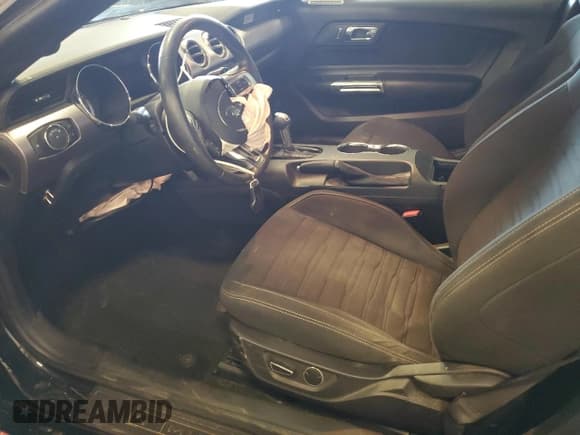 ✅ 2017 Ford Mustang GT • VIN: 1FA6P8CF6H5263442 • Lot: 71902295. Listed on Copart with 47,462 mi. Free auction sales archive from the USA and detailed vehicle history report at DreamBid. Image 7.