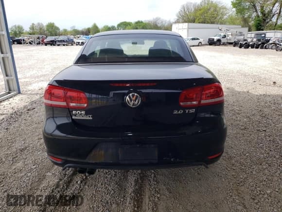 ✅ 2013 Volkswagen Eos Komfort • VIN: WVWBW8AH1DV001953 • Lot: 54167185. Listed on Copart with 118,696 mi. Free auction sales archive from the USA and detailed vehicle history report at DreamBid. Image 6.