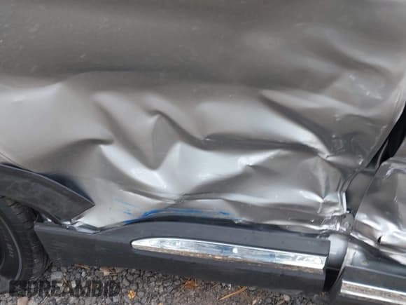 ✅ 2022 Ford Explorer XLT • VIN: 1FMSK8DH5NGB65067 • Lot: 43425771. Listed on IAAI with 29,545 mi. Free auction sales archive from the USA and detailed vehicle history report at DreamBid. Image 6.