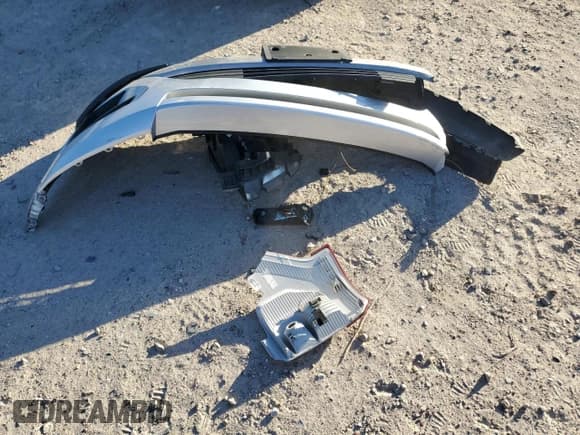 ✅ 2019 Ford Expedition XLT • VIN: 1FMJU1HT4KEA62046 • Lot: 49557665. Listed on Copart with 103,043 mi. Free auction sales archive from the USA and detailed vehicle history report at DreamBid. Image 12.