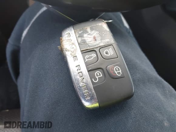 ✅ 2018 Land Rover Range Rover Velar S • VIN: SALYB2RX4JA725680 • Lot: 42726656. Listed on IAAI with 132,500 mi. Free auction sales archive from the USA and detailed vehicle history report at DreamBid. Image 11.