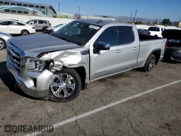 ✅ 2021 GMC Sierra 1500 SLE • VIN: 1GTR9BED5MZ429625 • Лот: 84200274. Опубликован ранее на Copart с пробегом 23 356 миль. Бесплатный доступ к архиву аукционных продаж из США и подробный отчёт об истории автомобиля на DreamBid. Изображение 1.