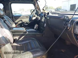 ✅ 2006 Hummer H2 • VIN: 5GRGN23U06H100103 • Lot: 43522255. Wystawiony na IAAI z przebiegiem 171 740 mil. Bezpłatny archiwum sprzedaży aukcyjnych z USA i szczegółowy raport historii pojazdu na DreamBid. Zdjęcie 5.