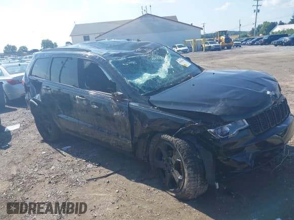 ✅ 2019 Jeep Grand Cherokee Upland • VIN: 1C4RJFAG7KC697607 • Lot: 42532518. Listed on IAAI with 68,558 mi. Free auction sales archive from the USA and detailed vehicle history report at DreamBid. Image 1.