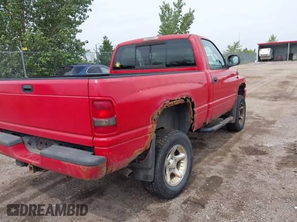 ✅ 2000 Dodge 1500 • VIN: 1B7HF16Z6YS644728 • Lot: 42877492. Listed on IAAI with 166,020 mi. Free auction sales archive from the USA and detailed vehicle history report at DreamBid. Image 4.