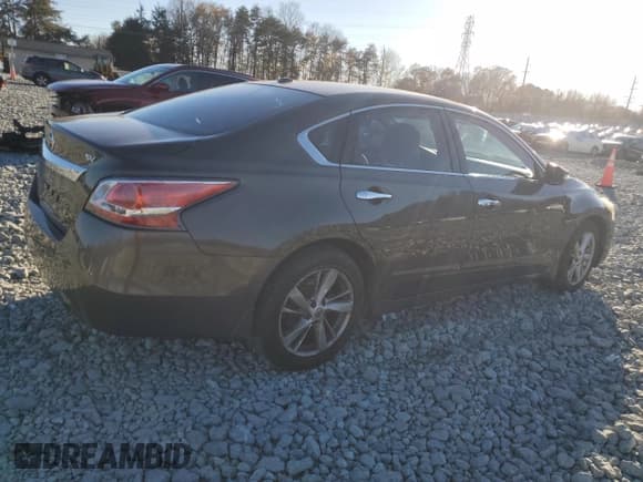 ✅ 2015 Nissan Altima S • VIN: 1N4AL3AP6FC144447 • Lot: 92569755. Wystawiony na Copart z przebiegiem 158 671 mil. Bezpłatny archiwum sprzedaży aukcyjnych z USA i szczegółowy raport historii pojazdu na DreamBid. Zdjęcie 3.