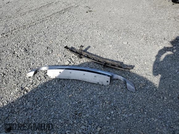 ✅ 2020 Lincoln Corsair Reserve • VIN: 5LMCJ2DH5LUL11323 • Лот: 61565345. Опубликован ранее на Copart с пробегом 30 867 миль. Бесплатный доступ к архиву аукционных продаж из США и подробный отчёт об истории автомобиля на DreamBid. Изображение 13.