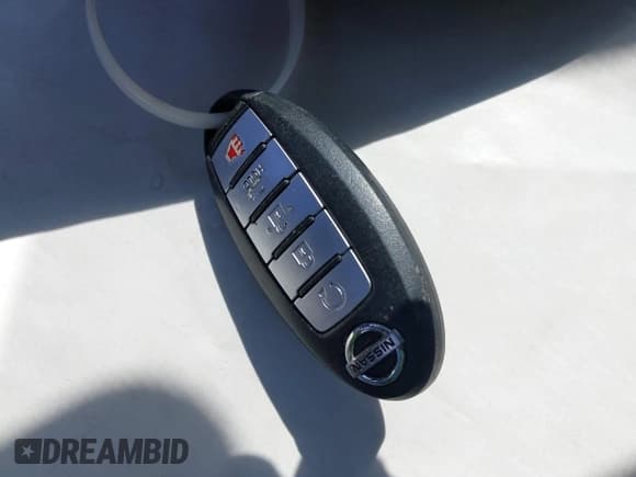 ✅ 2016 Nissan Maxima SR • VIN: 1N4AA6APXGC380558 • Лот: 42966389. Опубликован ранее на IAAI с пробегом 137 310 миль. Бесплатный доступ к архиву аукционных продаж из США и подробный отчёт об истории автомобиля на DreamBid. Изображение 11.