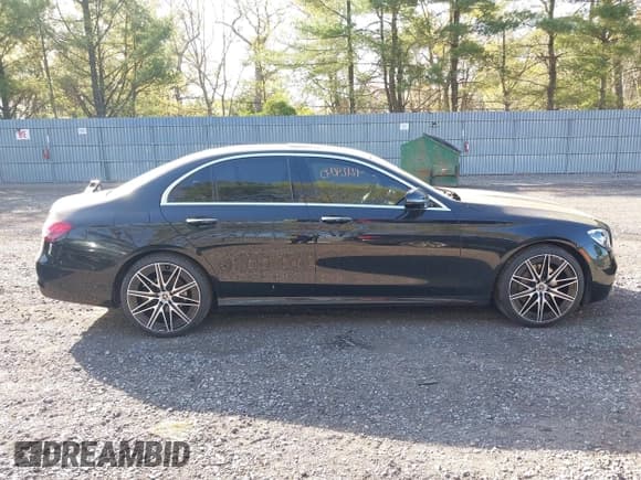 ✅ 2021 Mercedes-Benz E 350 • VIN: W1KZF8EB2MA890084 • Lot: 42129045. Wystawiony na IAAI z przebiegiem 45 583 mil. Bezpłatny archiwum sprzedaży aukcyjnych z USA i szczegółowy raport historii pojazdu na DreamBid. Zdjęcie 13.