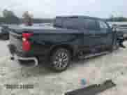 2022 Chevrolet Silverado 1500 LT z VIN 1GCUYDEDXNZ147104, wystawiony jako Copart lot #83808585 z przebiegiem 57 329 mil mil oraz Szkoda całkowita • Salvage title. Historia ofert i sprzedaży dostępna na DreamBid. Obrazek 3.