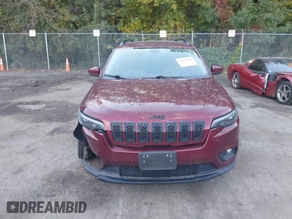 ✅ 2019 Jeep Cherokee Latitude Plus • VIN: 1C4PJMLB5KD378908 • Лот: 43494605. Опубликован ранее на IAAI с пробегом 97 357 миль. Бесплатный доступ к архиву аукционных продаж из США и подробный отчёт об истории автомобиля на DreamBid. Изображение 12.