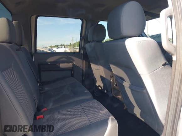 ✅ 2016 Ford F-250 Lariat • VIN: 1FT7W2BT8GEB11067 • Lot: 42583996. Wystawiony na IAAI z przebiegiem 141 478 mil. Bezpłatny archiwum sprzedaży aukcyjnych z USA i szczegółowy raport historii pojazdu na DreamBid. Zdjęcie 8.