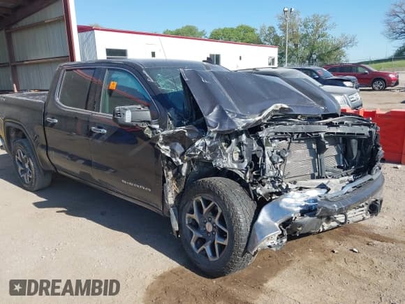 ✅ 2022 GMC Sierra 1500 SLT • VIN: 3GTUUDED3NG546299 • Лот: 42248227. Опубликован ранее на IAAI с пробегом 52 555 миль. Бесплатный доступ к архиву аукционных продаж из США и подробный отчёт об истории автомобиля на DreamBid. Изображение 1.