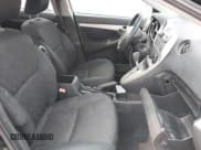 ✅ 2010 Pontiac Vibe • VIN: 5Y2SM6E05AZ403381 • Лот: 42402792. Опубликован ранее на IAAI с пробегом 109 313 миль. Бесплатный доступ к архиву аукционных продаж из США и подробный отчёт об истории автомобиля на DreamBid. Изображение 5.