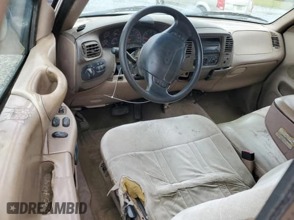 ✅ 1997 Ford F-250 • VIN: 1FTFX27L5VNC27812 • Lot: 54227715. Wystawiony na Copart z przebiegiem 389 172 mil. Bezpłatny archiwum sprzedaży aukcyjnych z USA i szczegółowy raport historii pojazdu na DreamBid. Zdjęcie 8.