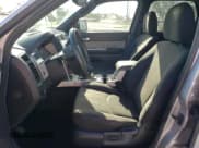 ✅ 2011 Mercury Mariner • VIN: 4M2CN9BG0BKJ00565 • Lot: 75045024. Listed on Copart with 125,735 mi. Free auction sales archive from the USA and detailed vehicle history report at DreamBid. Image 7.