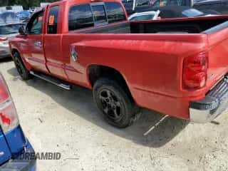 2006 Dodge Dakota SLT z VIN 1D7HE42N76S510319, wystawiony jako Copart lot #75268694 z przebiegiem Nie podano mil oraz Nie do naprawy • Non repairable. Historia ofert i sprzedaży dostępna na DreamBid. Obrazek 2.