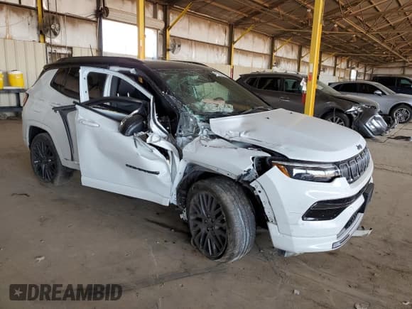 ✅ 2022 Jeep Compass High Altitude • VIN: 3C4NJDCB5NT159839 • Lot: 67436275. Wystawiony na Copart z przebiegiem 25 345 mil. Bezpłatny archiwum sprzedaży aukcyjnych z USA i szczegółowy raport historii pojazdu na DreamBid. Zdjęcie 4.